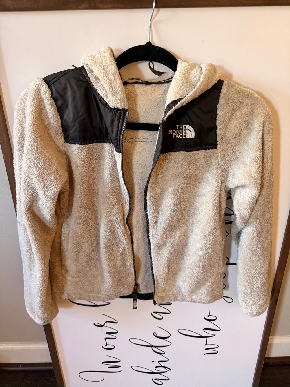 The North Face Kids Cream Sherpa Jacket with Black Yoke